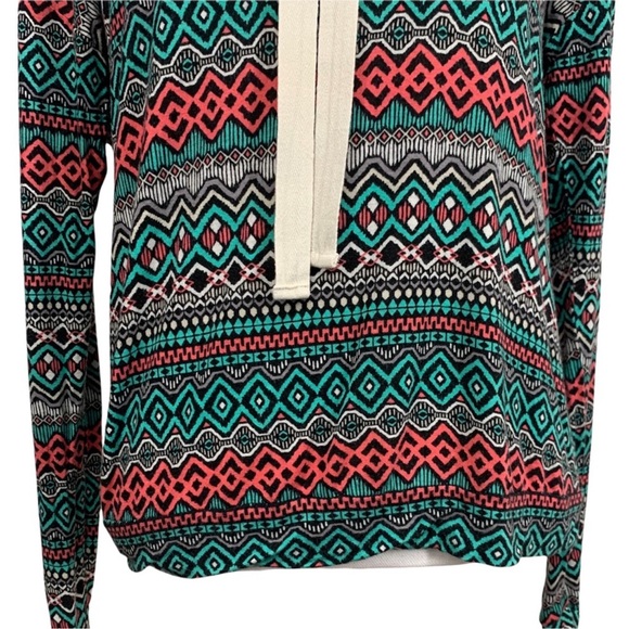 ULTRA FLIRT / Cool Pattern Cowl Neck Shirt / Medium - Picture 3 of 8